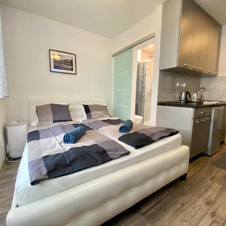 24 Hour-Self Check-In Apartment Namestie Svaeteho Egidia Poprad Exterior foto