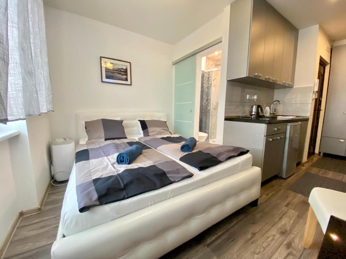 24 Hour-Self Check-In Apartment Namestie Svaeteho Egidia Poprad Exterior foto