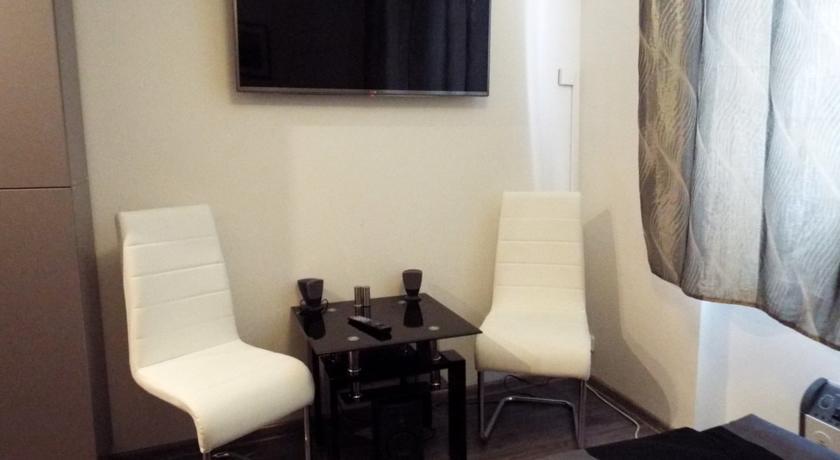 24 Hour-Self Check-In Apartment Namestie Svaeteho Egidia Poprad Zimmer foto