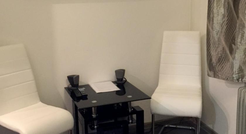 24 Hour-Self Check-In Apartment Namestie Svaeteho Egidia Poprad Zimmer foto